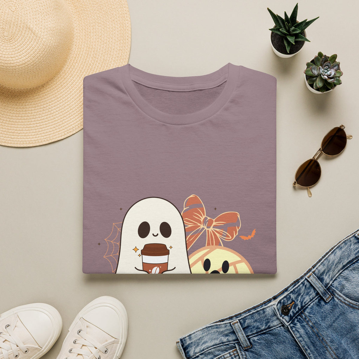 Aqui Espantan - Ghost Graphic T-shirt
