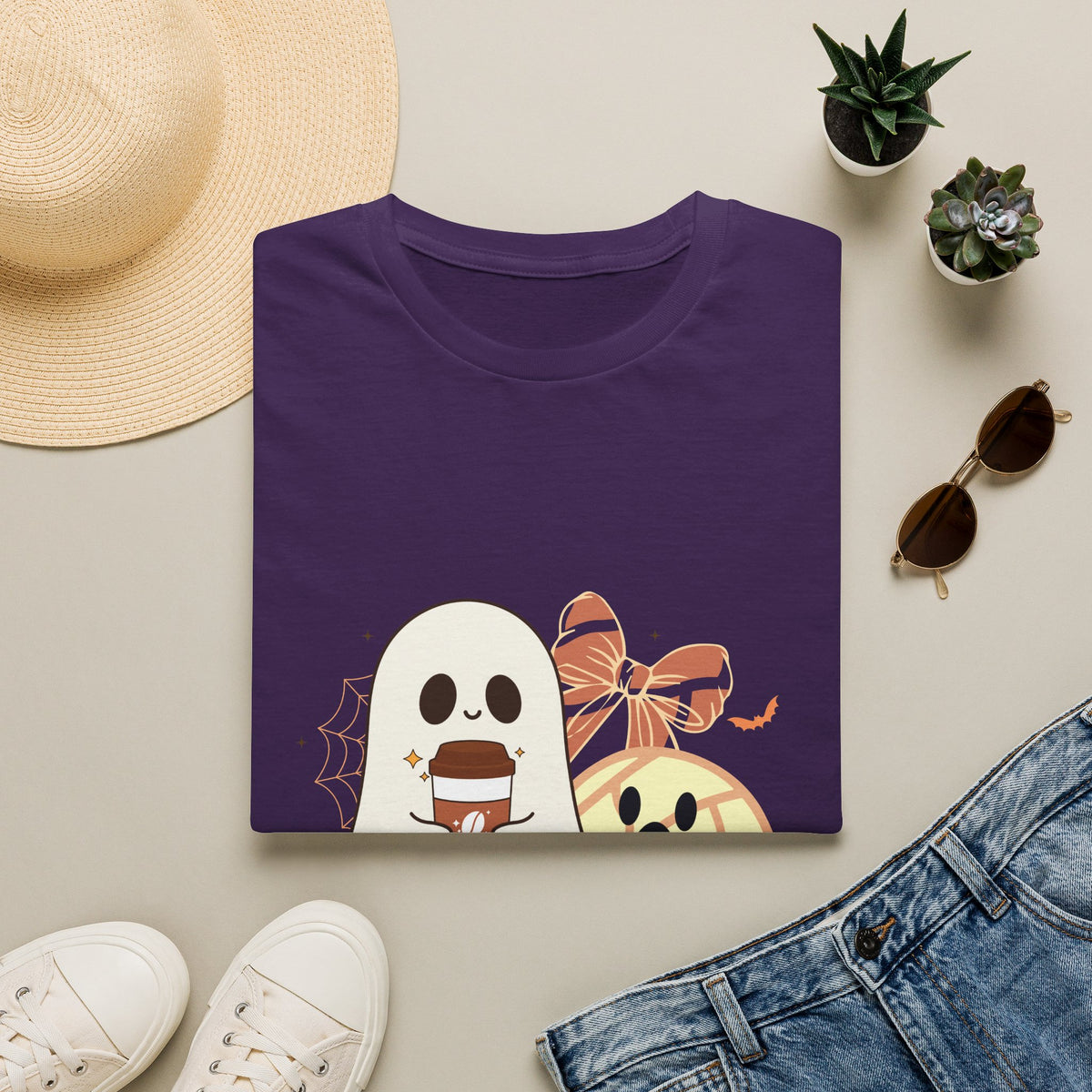 Aqui Espantan - Ghost Graphic T-shirt