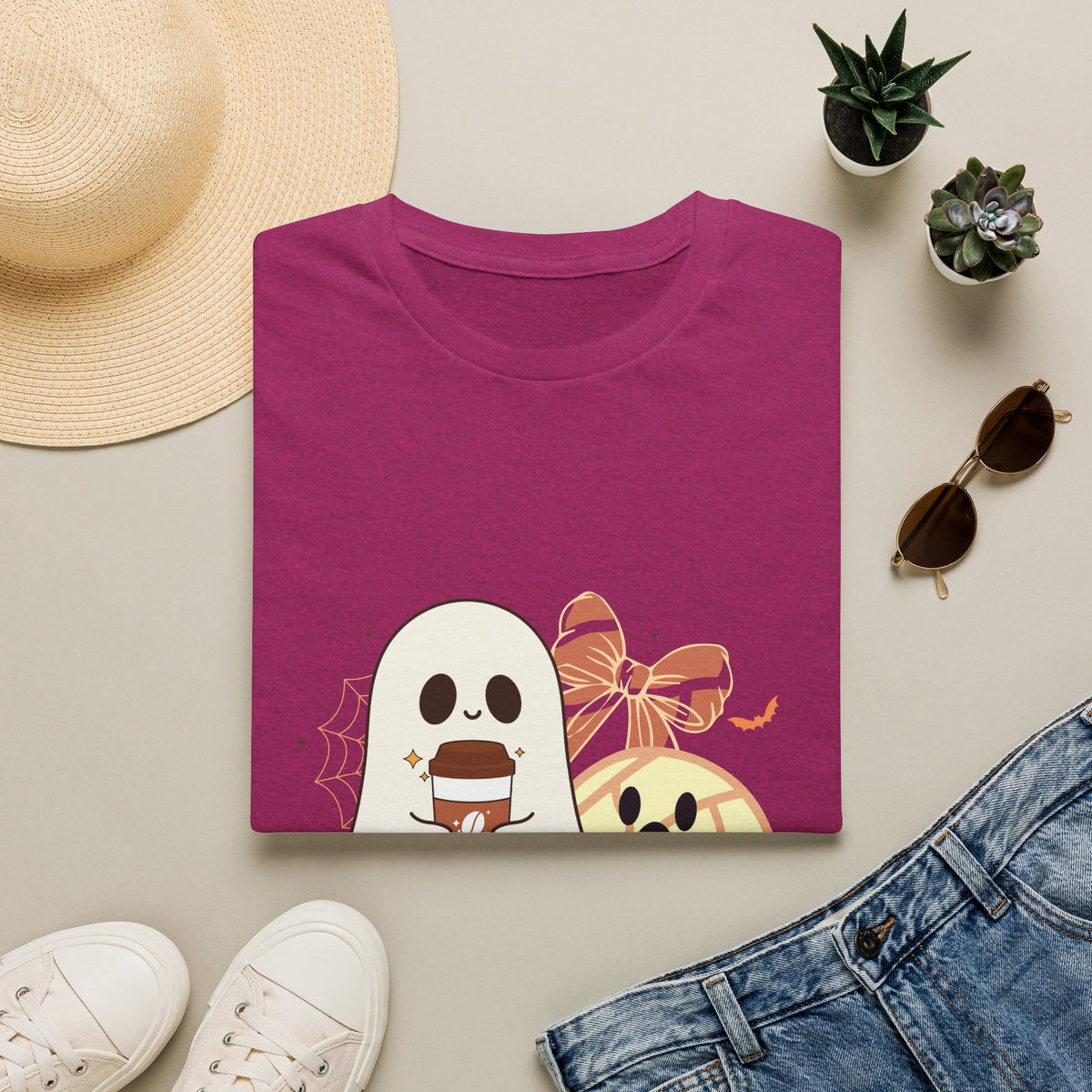 Aqui Espantan - Ghost Graphic T-shirt