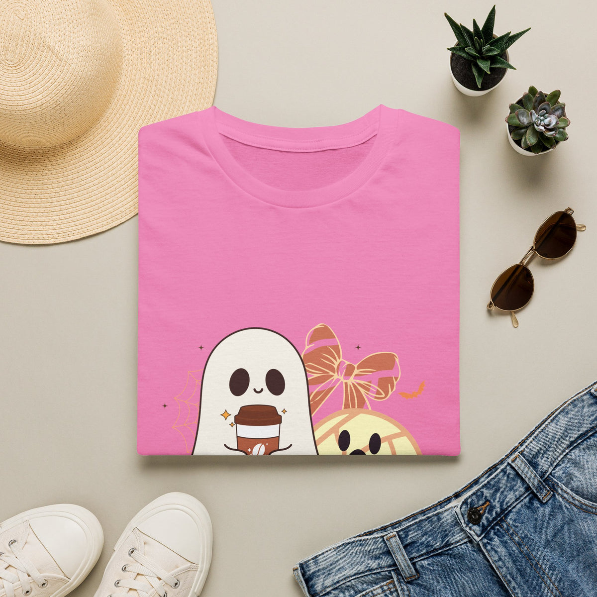 Aqui Espantan - Ghost Graphic T-shirt