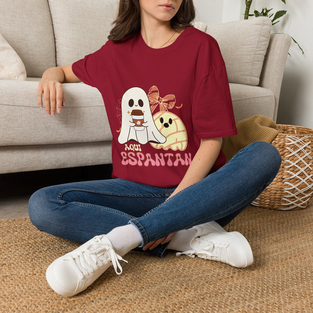Aqui Espantan - Ghost Graphic T-shirt