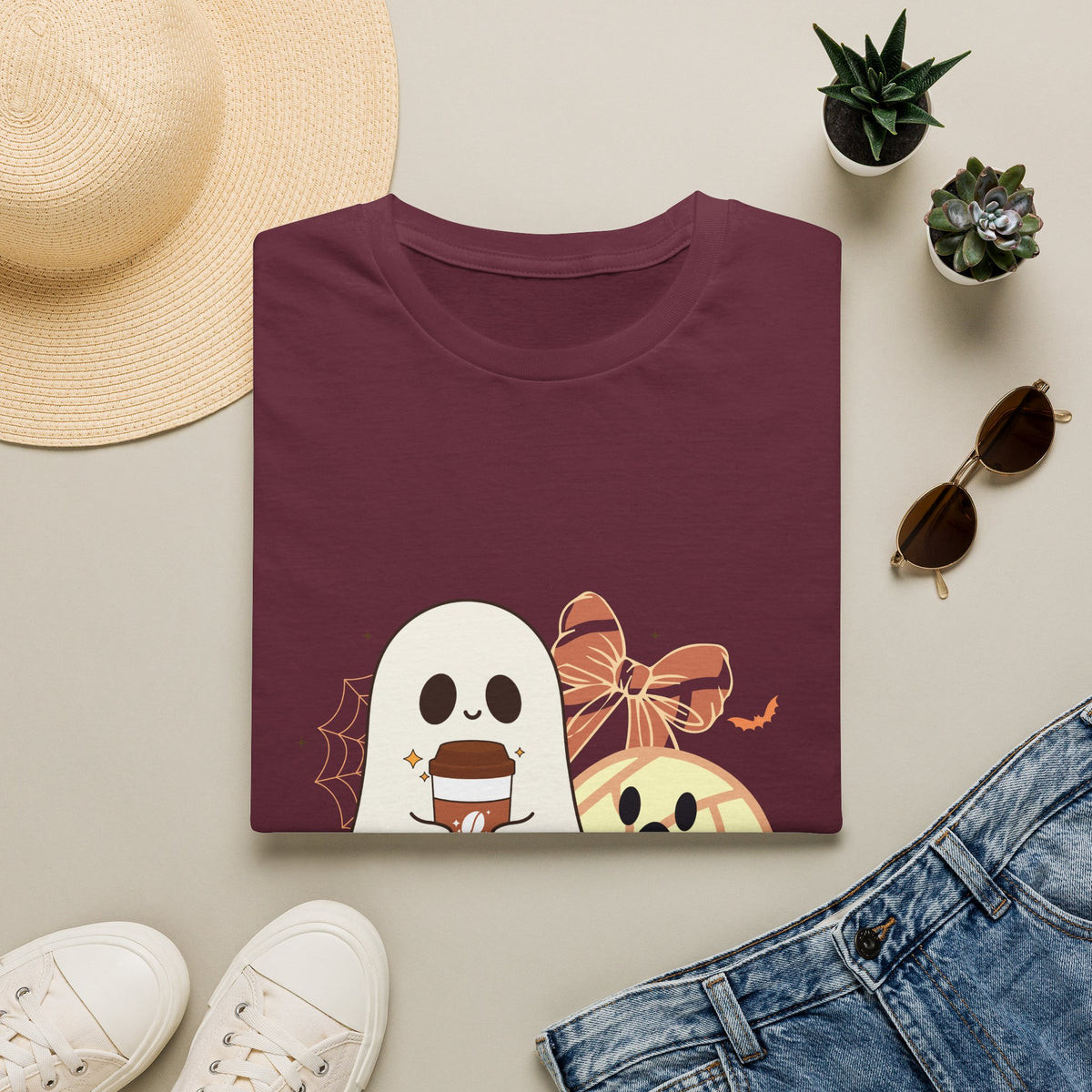 Aqui Espantan - Ghost Graphic T-shirt