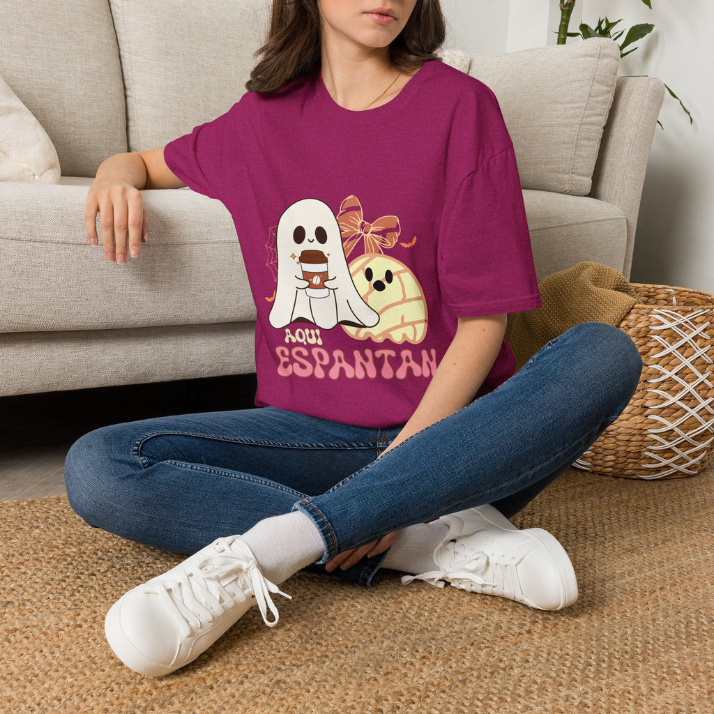 Aqui Espantan - Ghost Graphic T-shirt