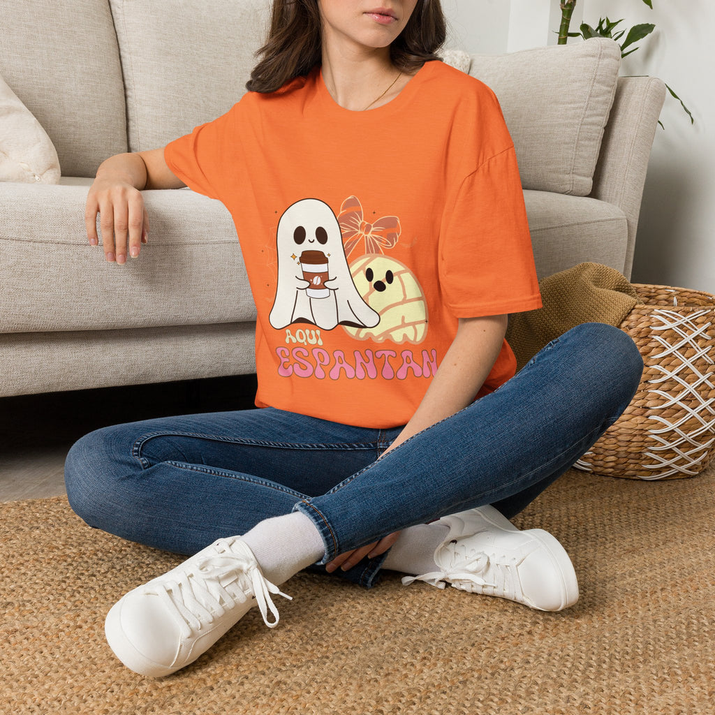 Aqui Espantan - Ghost Graphic T-shirt